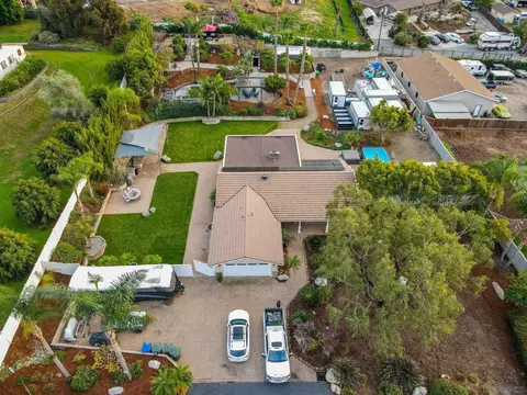 View/Area - 1441 E Taylor St, Vista, CA 92084 photo 6 of 7