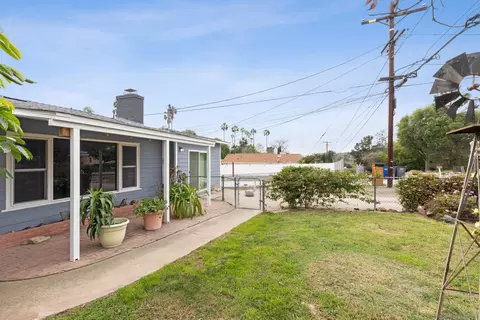 9969 Sierra Madre Rd, Spring Valley, CA 91977 photo 3