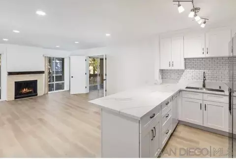 4600 Lamont St #204, San Diego, CA 92109