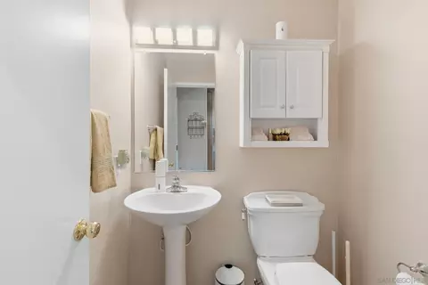 Bath - 1349 Thunder Spring Dr, Chula Vista, CA 91915 photo 1 of 5