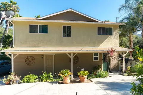 10179 Canyon Dr, Escondido, CA 92026