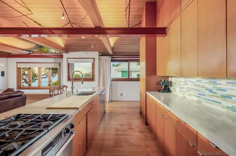 Kitchen - 330 Neptune Ave, Encinitas, CA 92024 photo 1 of 3