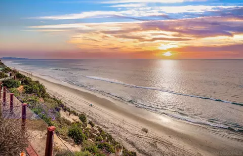 View/Area - 330 Neptune Ave, Encinitas, CA 92024 photo 4 of 8