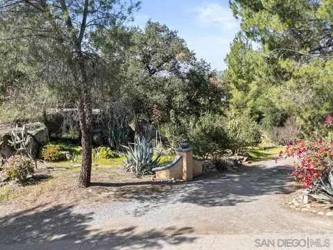 Exterior - 176 Ransom Hill Ln, Ramona, CA 92065 photo 9 of 13