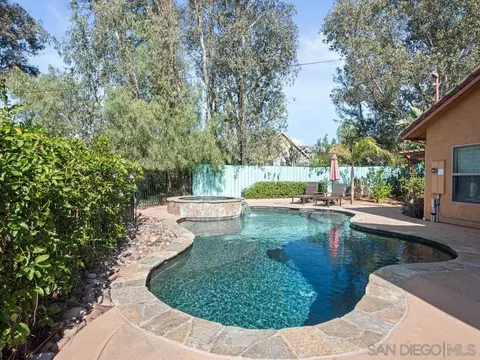 Exterior - 176 Ransom Hill Ln, Ramona, CA 92065 photo 8 of 13