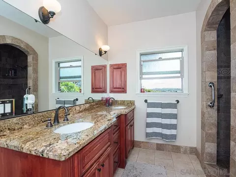 Bath - 176 Ransom Hill Ln, Ramona, CA 92065 photo 1 of 3