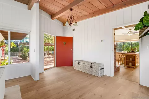 Entry Way - 459 Carolina Rd, Del Mar, CA 92014 photo 1 of 2