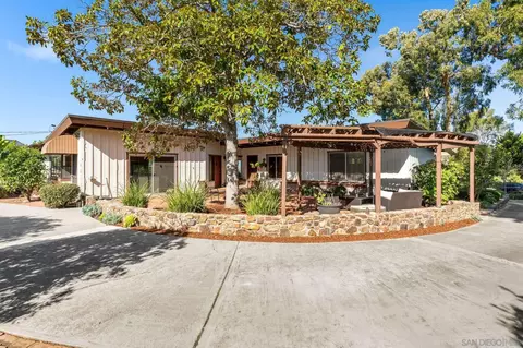 Exterior - 459 Carolina Rd, Del Mar, CA 92014 photo 1 of 21