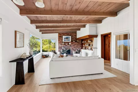 Living - 459 Carolina Rd, Del Mar, CA 92014 photo 4 of 5