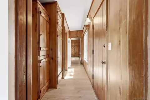 Entry Way - 459 Carolina Rd, Del Mar, CA 92014 photo 2 of 2