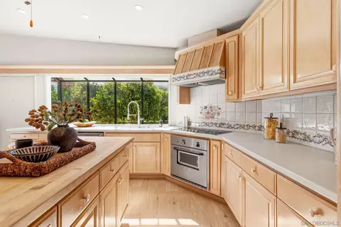 Kitchen - 459 Carolina Rd, Del Mar, CA 92014 photo 1 of 4