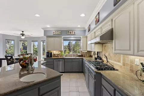 Kitchen - 2821 Summit Dr, Escondido, CA 92025 photo 2 of 4