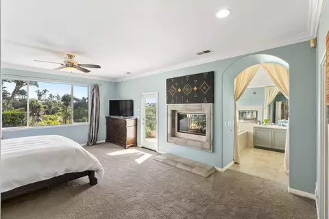 Bedroom - 2821 Summit Dr, Escondido, CA 92025 photo 2 of 5