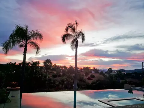 Exterior - 2821 Summit Dr, Escondido, CA 92025 photo 20 of 20