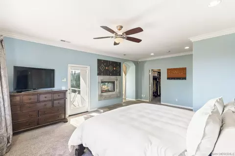 Bedroom - 2821 Summit Dr, Escondido, CA 92025 photo 3 of 5