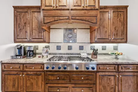 Kitchen - 15480 Eastvale Rd, Poway, CA 92064 photo 3 of 8
