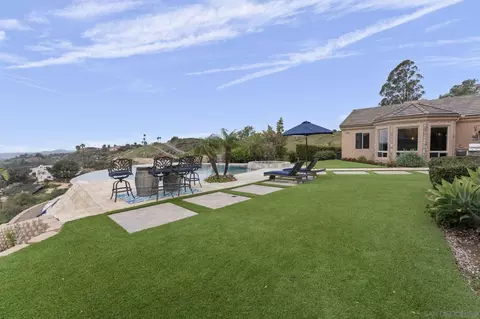 Exterior - 15480 Eastvale Rd, Poway, CA 92064 photo 12 of 24