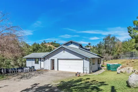 13720 Misty Oak Rd, Valley Center, CA 92082