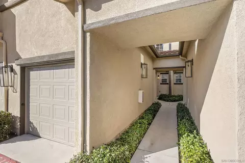 638 Sumner Way #4, Oceanside, CA 92058 photo 2