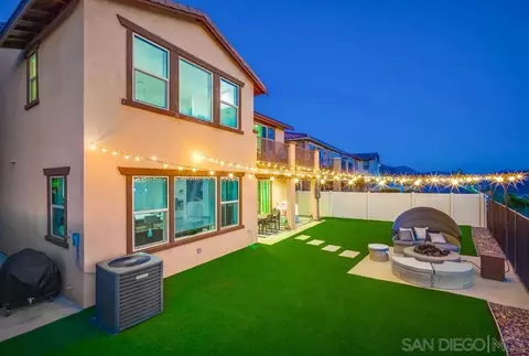 Exterior - 35828 Blue Breton Dr, Fallbrook, CA 92028 photo 5 of 10