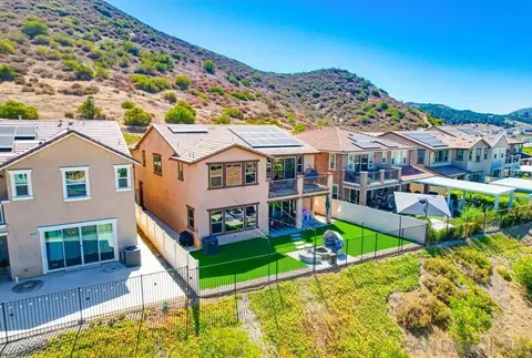 View/Area - 35828 Blue Breton Dr, Fallbrook, CA 92028 photo 3 of 7