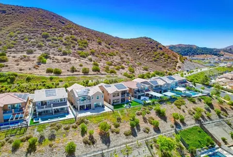 View/Area - 35828 Blue Breton Dr, Fallbrook, CA 92028 photo 4 of 7