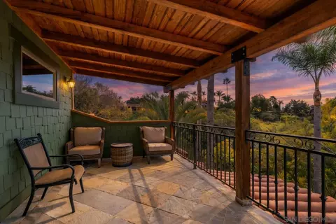Exterior - 3097 Green Heather Ln, Fallbrook, CA 92028 photo 4 of 15