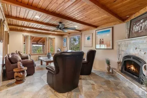 Living - 3097 Green Heather Ln, Fallbrook, CA 92028 photo 3 of 3
