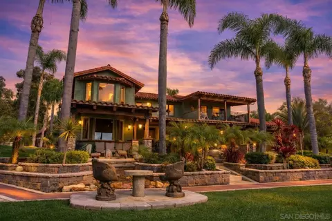 Exterior - 3097 Green Heather Ln, Fallbrook, CA 92028 photo 2 of 15