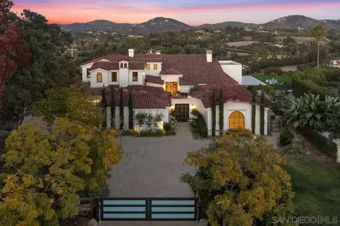 Exterior - 5516 La Crescenta, Rancho Santa Fe, CA 92067 photo 16 of 17
