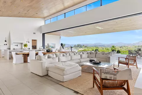 Living - 5516 La Crescenta, Rancho Santa Fe, CA 92067 photo 2 of 5