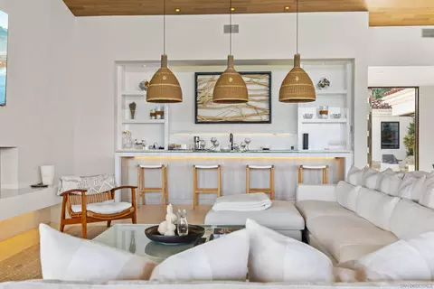 Living - 5516 La Crescenta, Rancho Santa Fe, CA 92067 photo 3 of 5