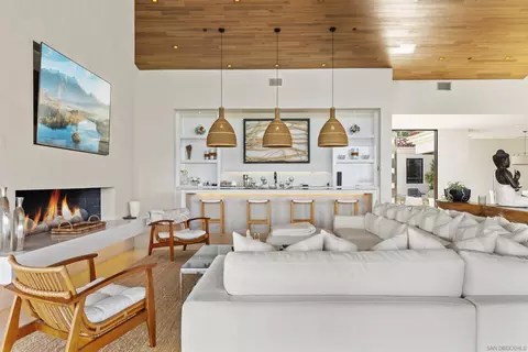 Living - 5516 La Crescenta, Rancho Santa Fe, CA 92067 photo 4 of 5