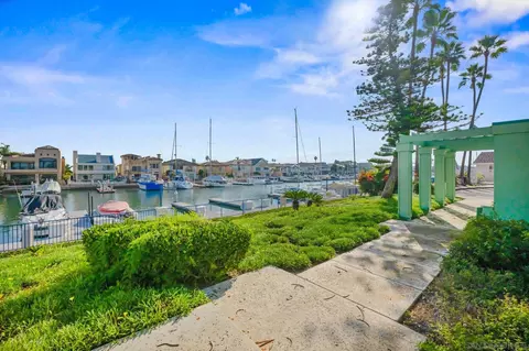 Exterior - 86 Half Moon Bnd, Coronado, CA 92118 photo 3 of 6