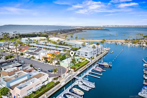 View/Area - 86 Half Moon Bnd, Coronado, CA 92118 photo 3 of 10