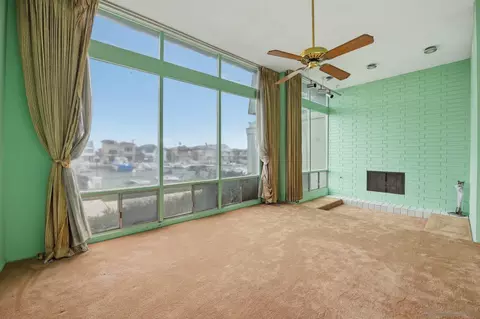 Living - 86 Half Moon Bnd, Coronado, CA 92118 photo 2 of 3
