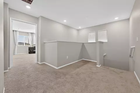 Entry Way - 28331 Memory Ln, Winchester, CA 92596 photo 4 of 6