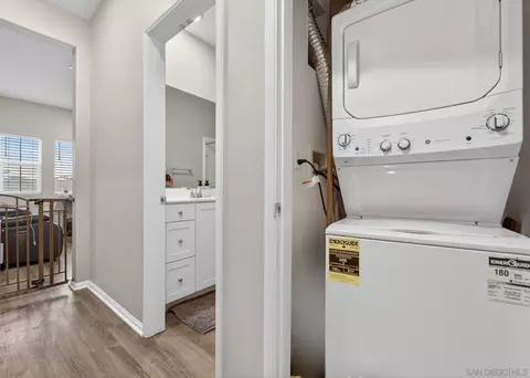 Entry Way - 28331 Memory Ln, Winchester, CA 92596 photo 6 of 6