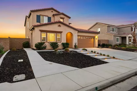 Exterior - 28331 Memory Ln, Winchester, CA 92596 photo 2 of 6