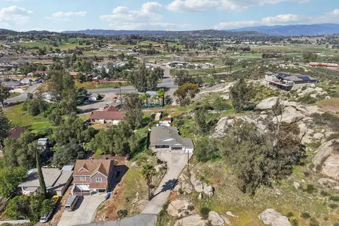 View/Area - 203 D St, Ramona, CA 92065 photo 1 of 5