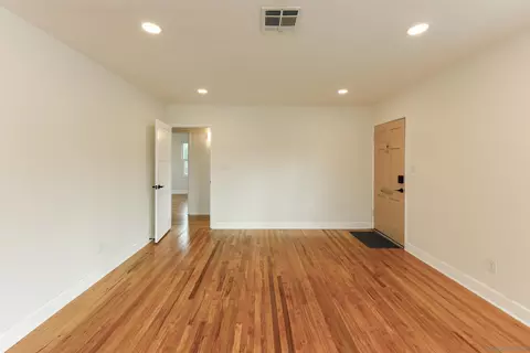 Living - 4324 Oxford St, La Mesa, CA 91942 photo 6 of 12