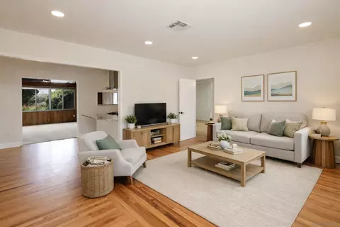 Living - 4324 Oxford St, La Mesa, CA 91942 photo 3 of 12