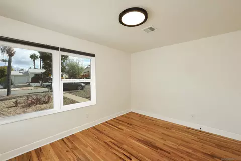 Bedroom - 4324 Oxford St, La Mesa, CA 91942 photo 3 of 5