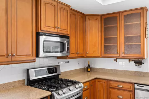 Kitchen - 481 Stable Ridge St, El Cajon, CA 92019 photo 1 of 4