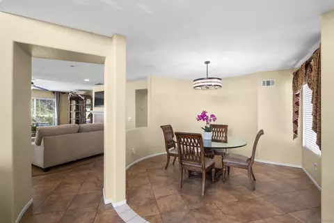 Dining - 10145 Challenger Ct, Spring Valley, CA 91978 photo 3 of 3