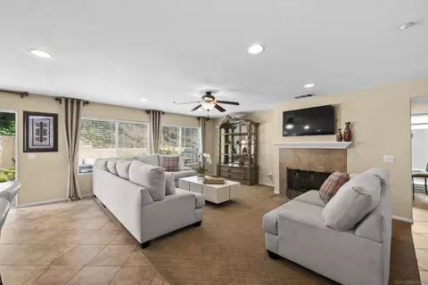 Living - 10145 Challenger Ct, Spring Valley, CA 91978 photo 2 of 2