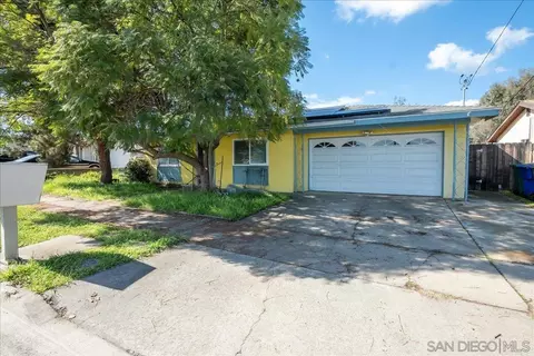 569 Gold Dr, Oceanside, CA 92057