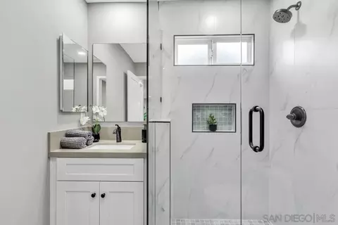 Bath - 9209 Arnaz Way, Santee, CA 92071 photo 2 of 4