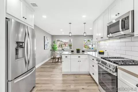 Kitchen - 9209 Arnaz Way, Santee, CA 92071 photo 5 of 7