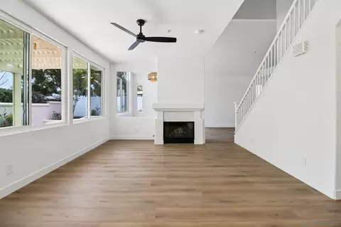 Living - 2082 Fairhope Loop, Vista, CA 92081 photo 2 of 6